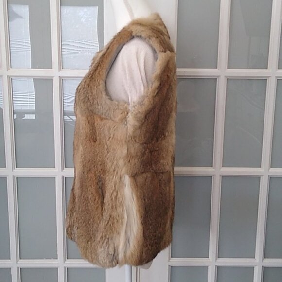 LaRok Luxe 100% Rabbit Fur Vest - Picture 5 of 16